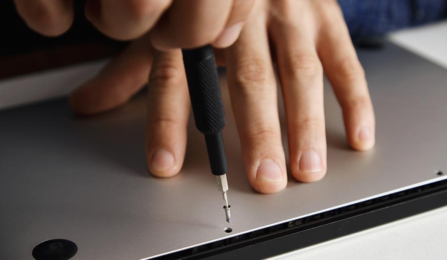 Emergency Electrical Repairs: What to Do Before the Pros Arrive
